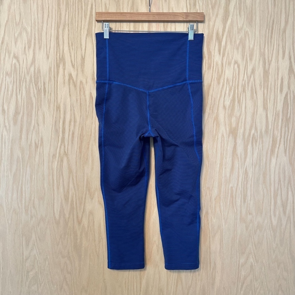 Nike Legend 2.0 Tight Fit Foldover Capri - Picture 5 of 9